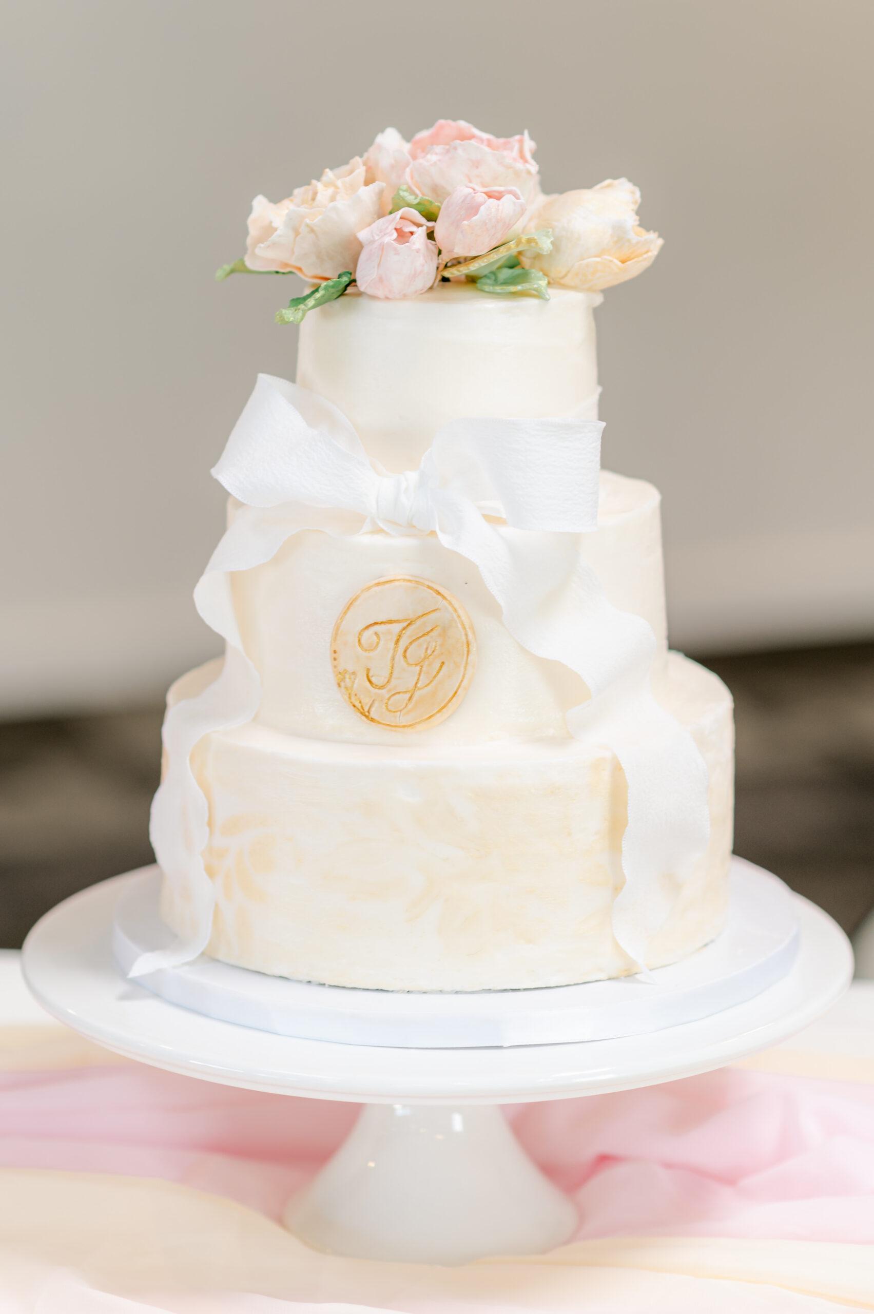 Weddings 4 Wedding Cake custom with ribbon