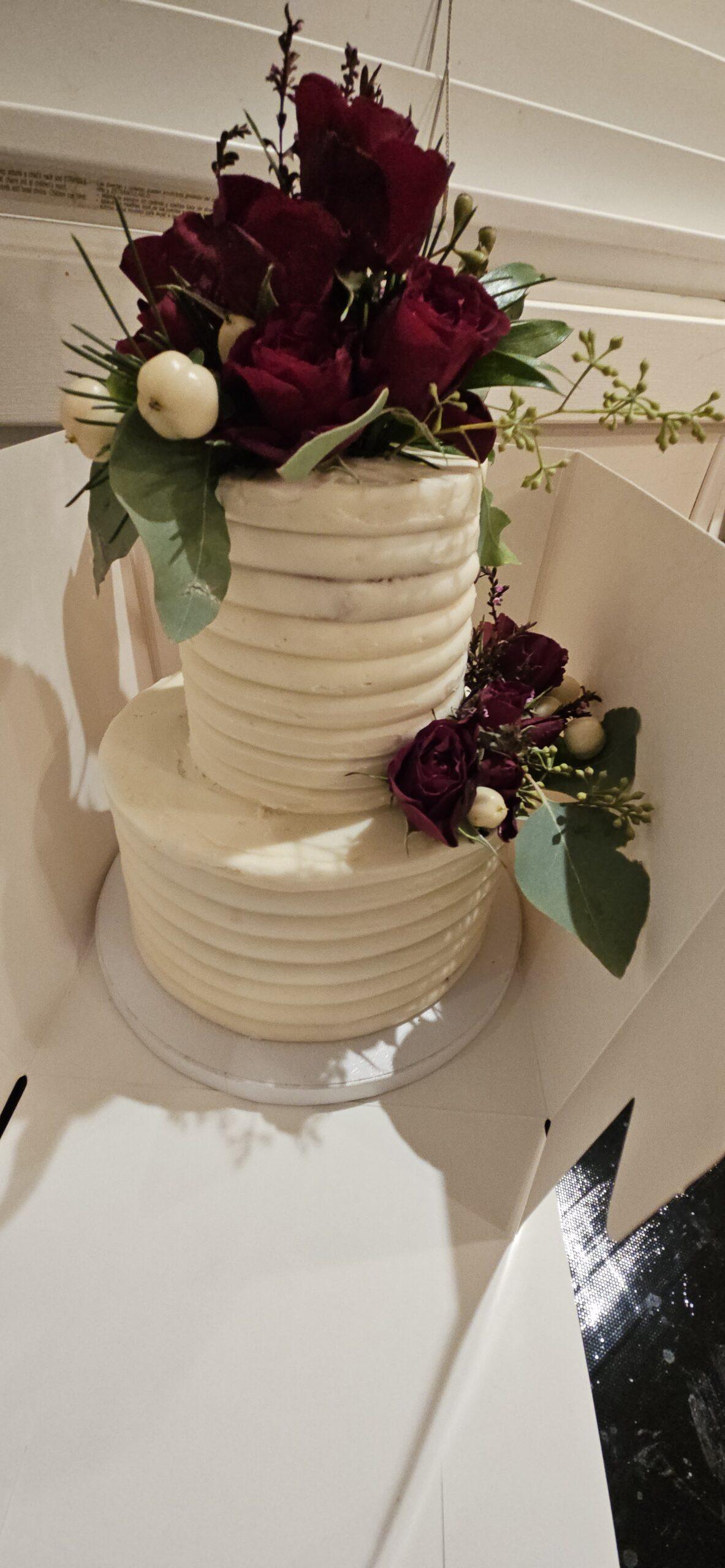 Weddings 8 Elopement wedding cake